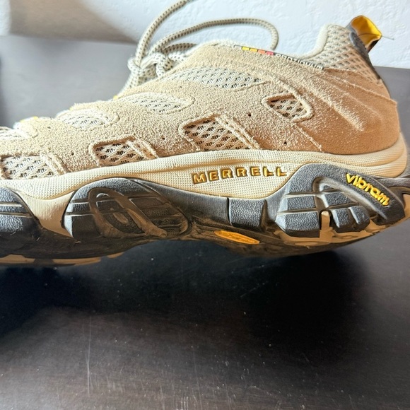 Merrell Tan and Gray Athletic Shoes Durable Outdoor Performance - Picture 6 of 8